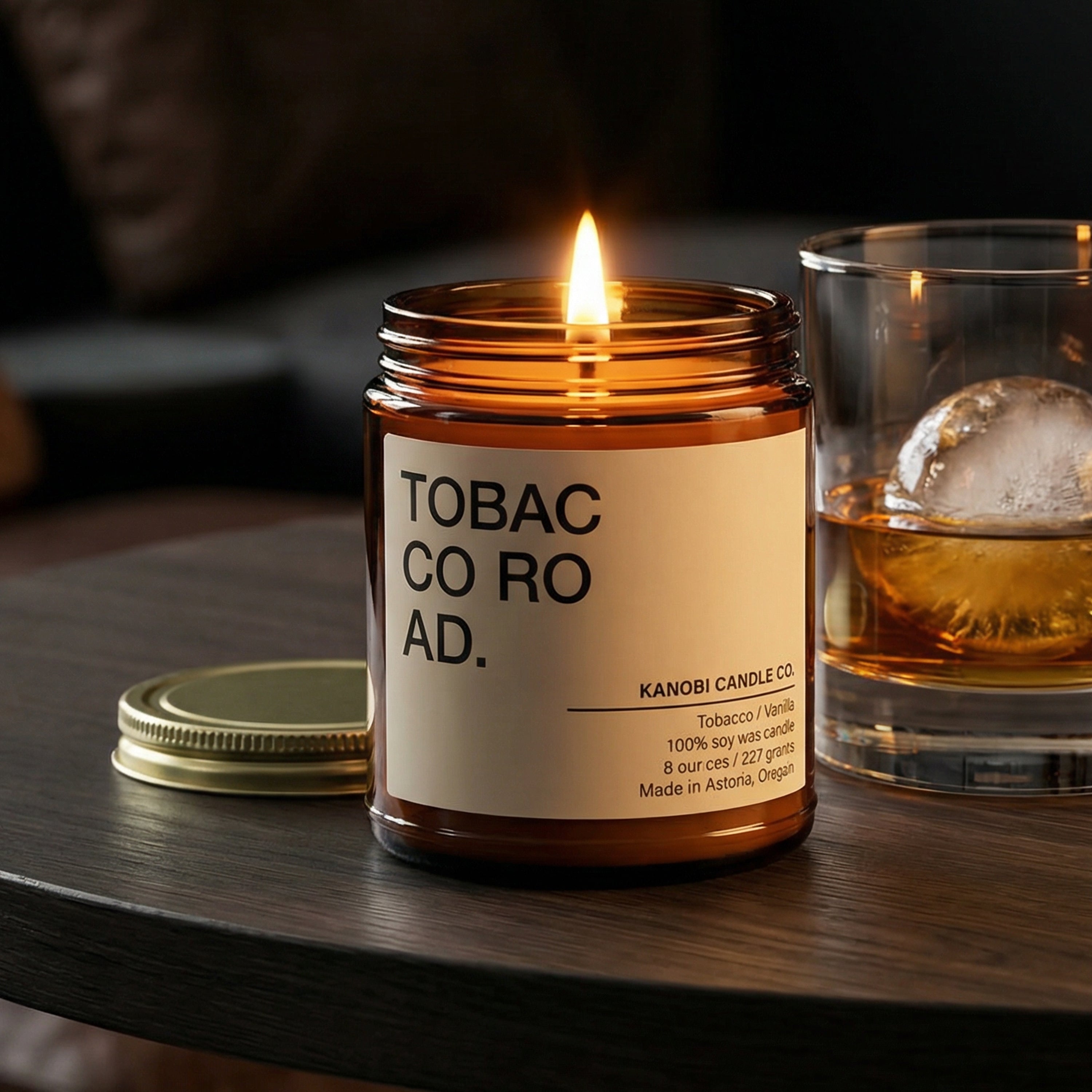 Hand-Poured Soy Candle – TOBACCO ROAD Cozy Tobacco Scent – Kanobi